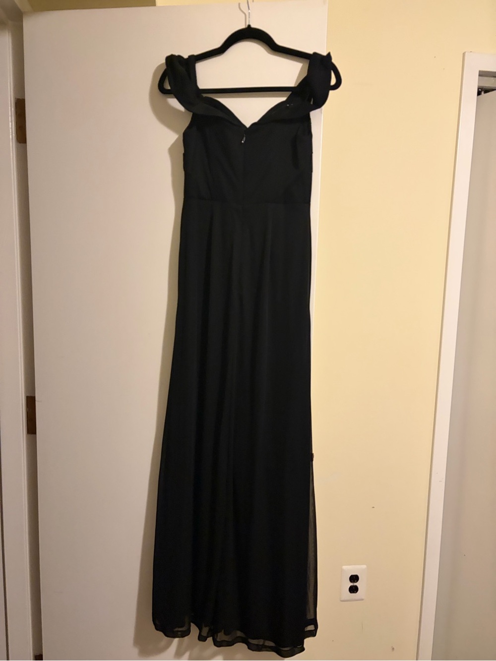 Black Long Evening Dress with Bow-Shoulder Detail